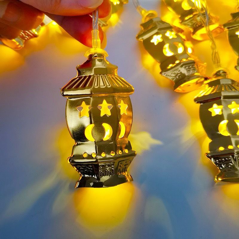 فرع زينة مضئ 3 متر  علي شكل فانوس رمضان نحاسي للأحتفال بالشهر الكريم