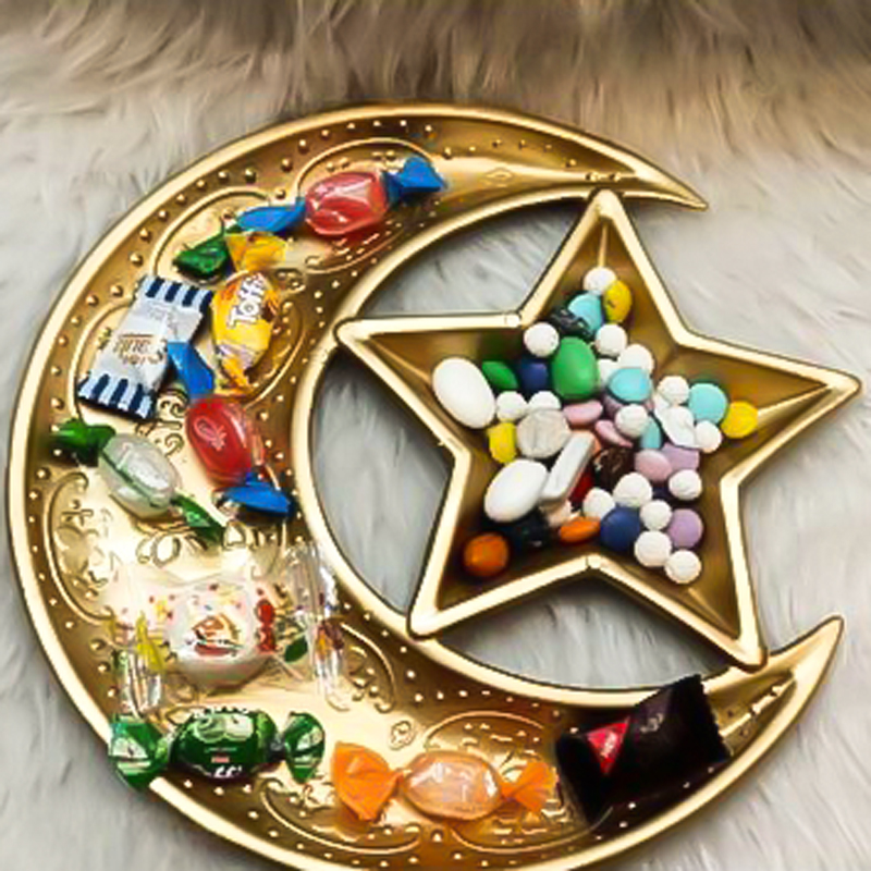 طبق تسالي شكل هلال و نجمة جولد لتقديم المكسرات و الكاندي والحلويات للضيوف في رمضان