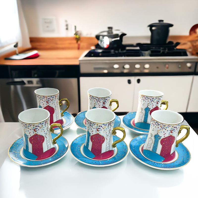 طقم شاي استكانة 12 قطعة بورسلين  مزين بأشكال رمضانية بيد جولد لتقديمه في العزائم في رمضان