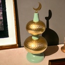 تمرية قبة دورين معدن مزينة بهلال رمضان لتقديم التمر والمكسرات للضيوف في رمضان