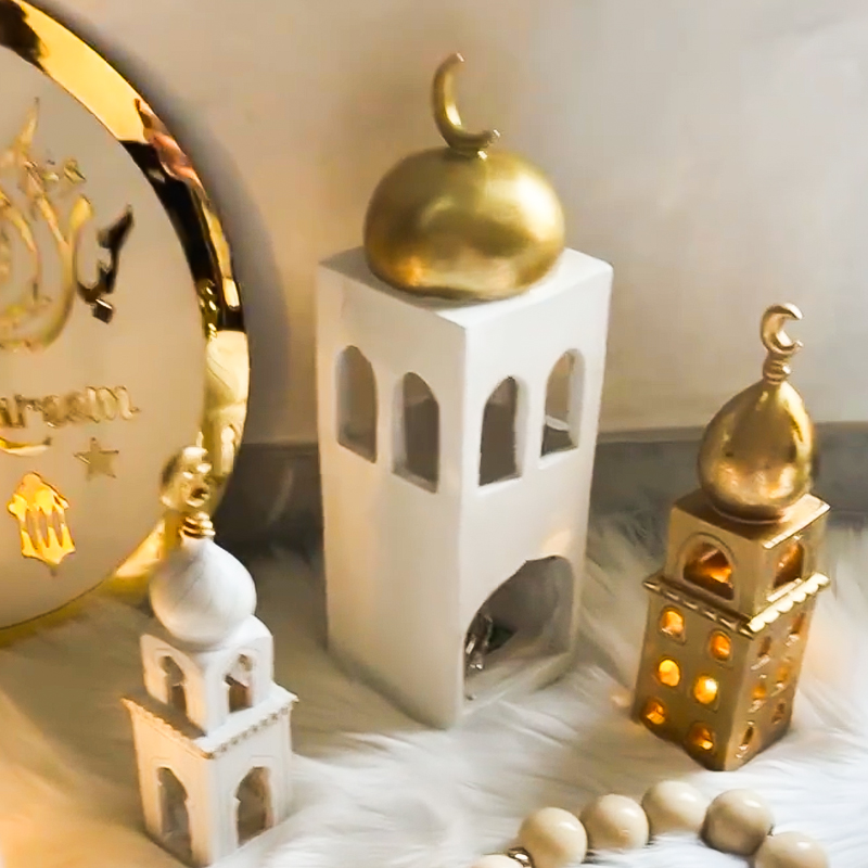 مئذنة مضيئة وبصوت لتجديد الديكور وإضفاء أجواء رمضانية مميزة من الجبس