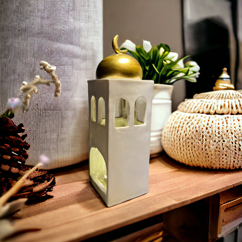 مئذنة مضيئة وبصوت لتجديد الديكور وإضفاء أجواء رمضانية مميزة من الجبس