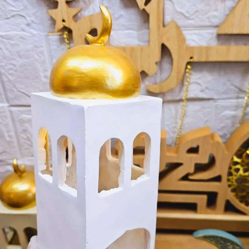 مئذنة مضيئة وبصوت لتجديد الديكور وإضفاء أجواء رمضانية مميزة من الجبس