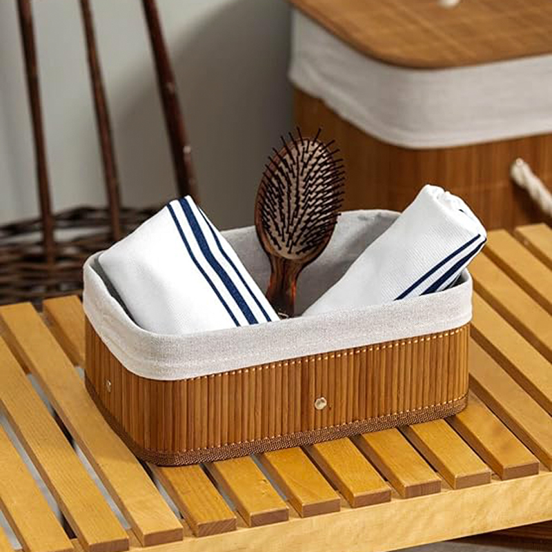 طقم باسكت خشب 3 قطع بمقاسات مختلفة ببطانه كتان لحمل وتنظيم ادوات الميكب والعناية بالشعر والبشرة والملابس