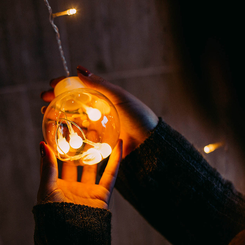 فرع زينة علي شكل لمبة 12 قطعة مميزة لاجواء رمضان