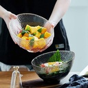 بولة اكليريك منقرش شفاف بحواف جولد لتقديم و حمل السلطة و الفاكهه علي الفسرة للضيوف بشكل شيك