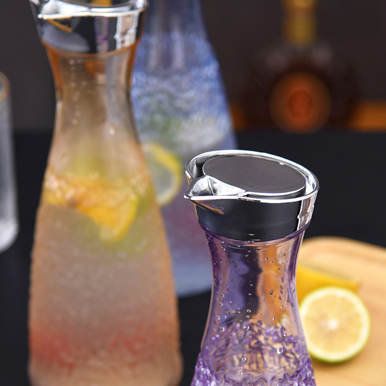 زجاجة مياه 1100ملي اكيليريك شفاف بغطاء محكم الغلق لتقديم المياةو العصائر والمشروبات في رمضان