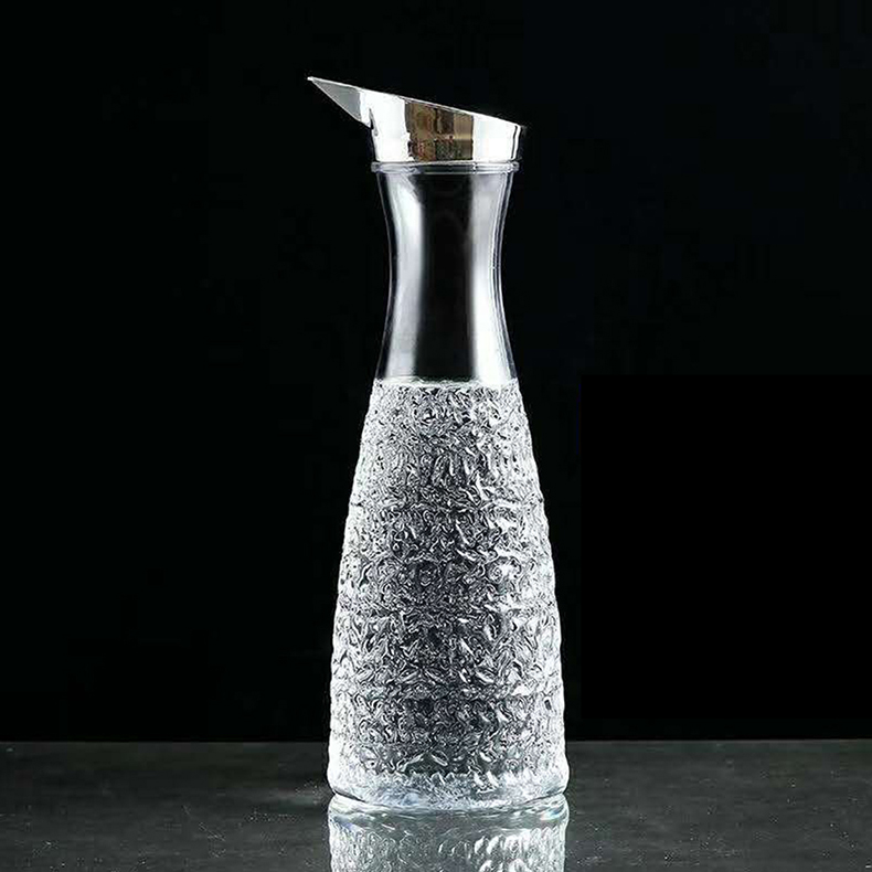 زجاجة مياه 1100ملي اكيليريك شفاف بغطاء محكم الغلق لتقديم المياةو العصائر والمشروبات في رمضان