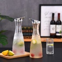 زجاجة بشكل عصري لتقديم المياه والعصائر والمشروبات الرمضانية 1600 ملي من الاكليريك بألوان مختلفة مبهجة