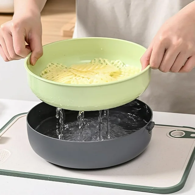 قطاعة و مبشرة 9*1 للخضروات و الفواكه و بشر الثوم مع مصفاه وعلبة بمقبض محكم الغلق