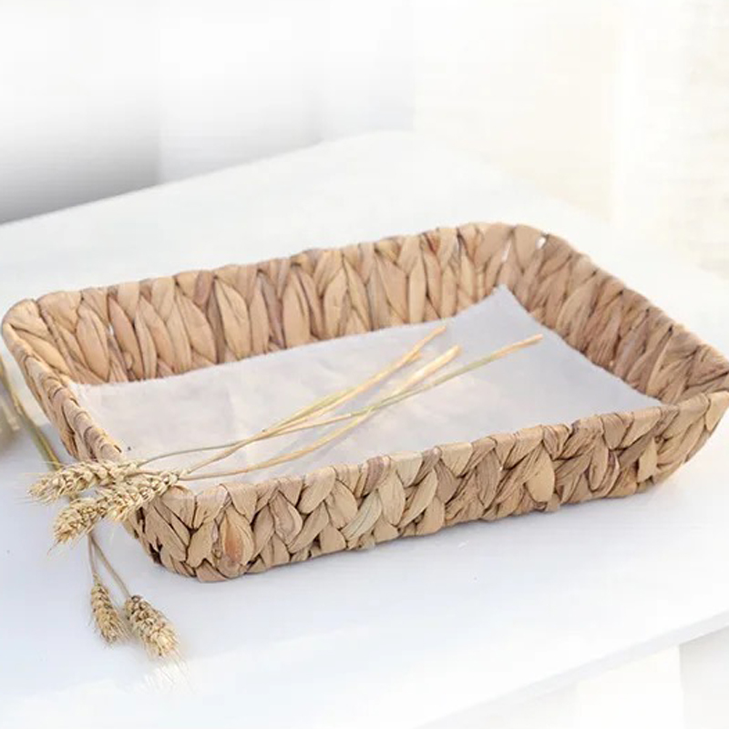 طقم صواني خوص 3 قطع مربع الشكل بمقاسات مختلفة لحمل وتقديم الفواكه والخضروات والمناديل