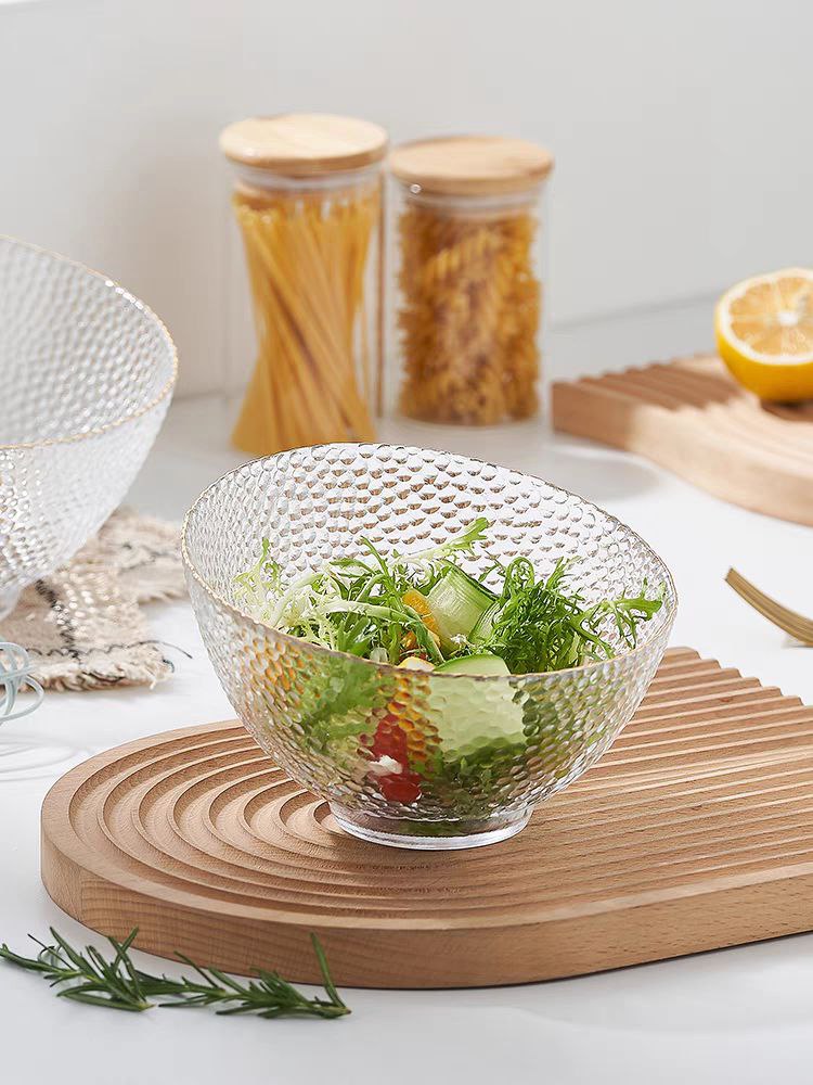 طقم اطباق اكليريك شفاف 3 قطع بمقاسات مختلفة بحواف جولد لحمل وتقديم السلطات والفواكه بشكل شيك علي السفرة