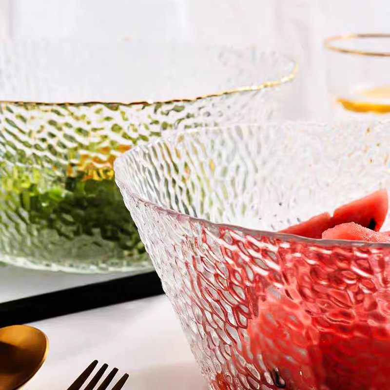 طقم اطباق اكليريك 3 قطع بمقاسات مختلفة بحواف جولد لحمل وتقديم السلطات والفواكه بشكل شيك لضيوفك