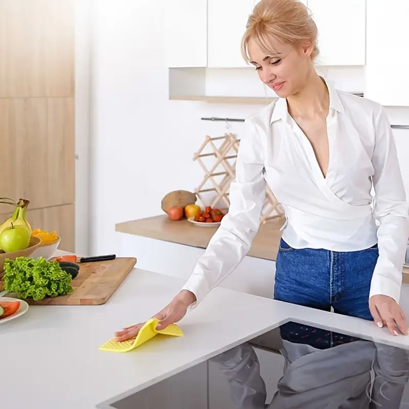 رول استيكر شفاف لاصق 2 متر وتربروف لحوائط المطبخ لمنع تكون الدهون قابل للقص