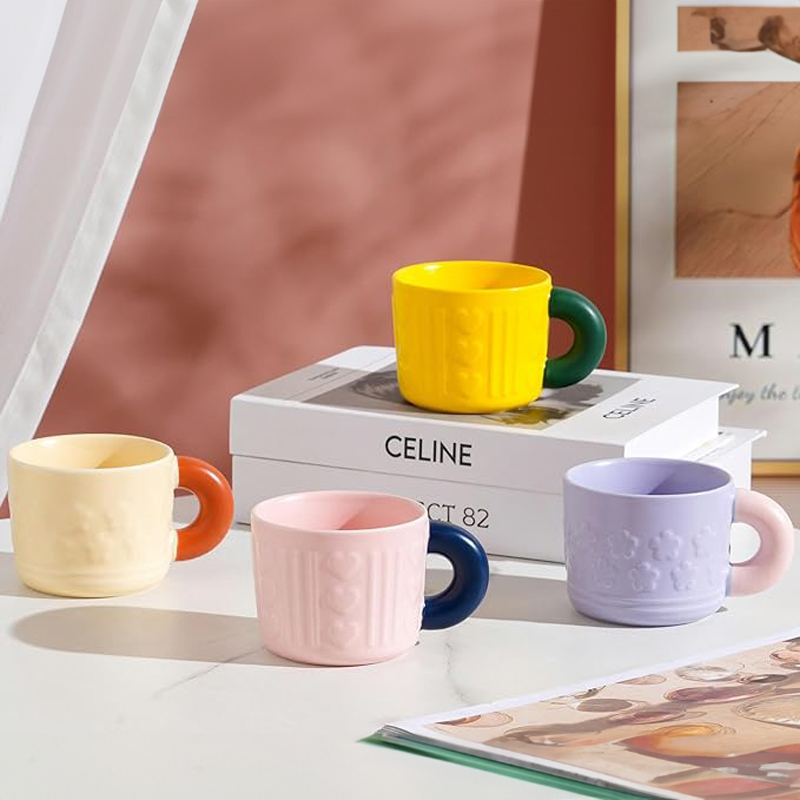 مج بورسلين ثري دي شكل ورود 230 ملي بيد لشرب المشروبات الباردة و الساخنة