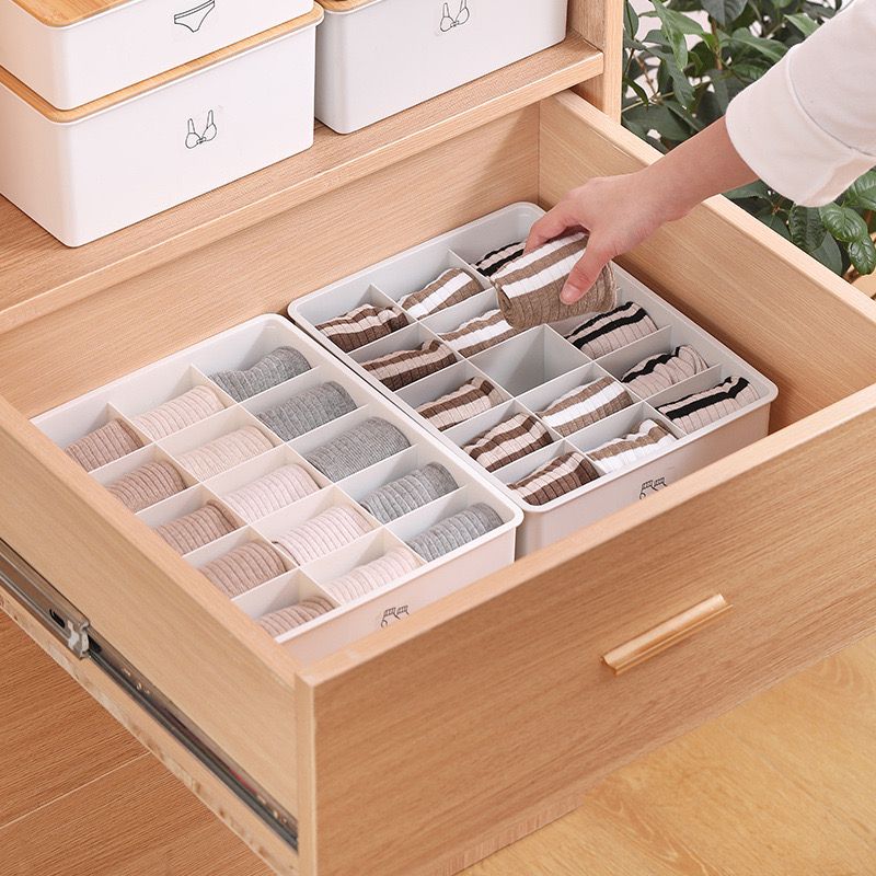 منظم ملابس 10 خانات بلاستيك بغطاء خشبي لتنظيم الملابس الداخلية والشربات و ربطات العنق