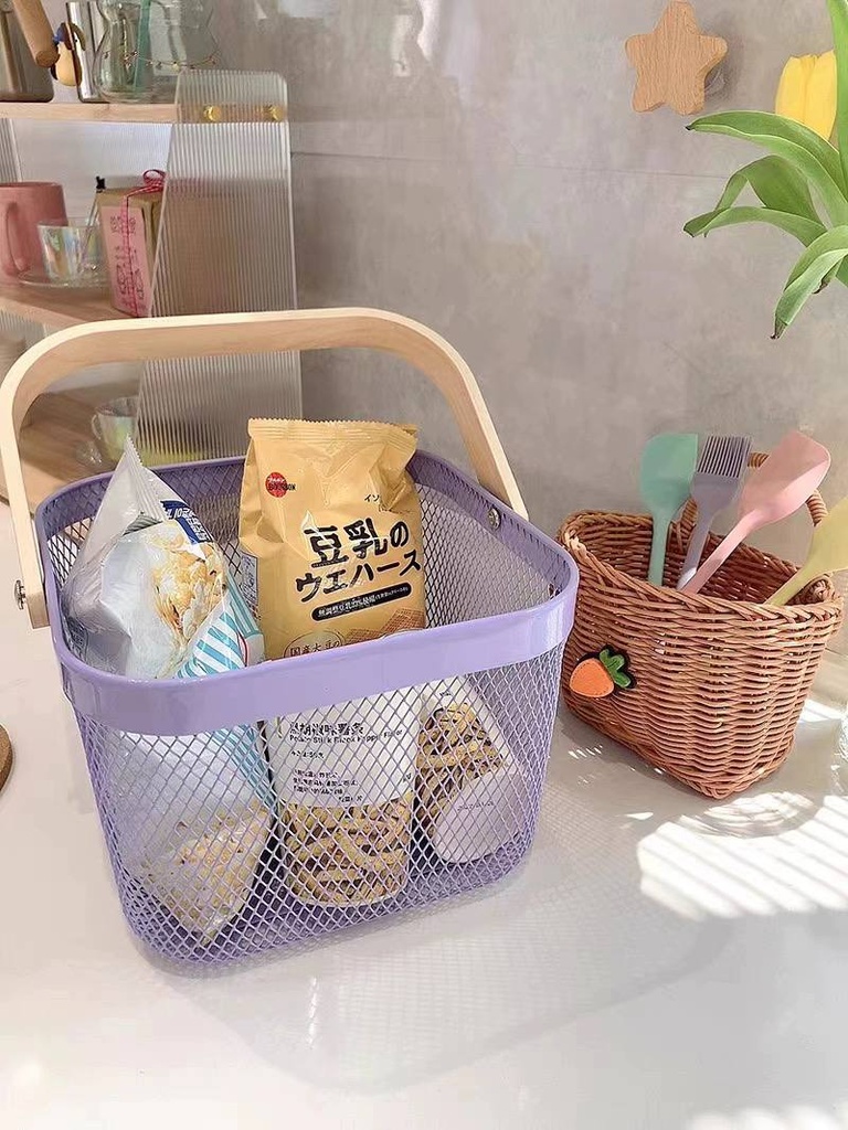 باسكت مربع شبك بيد خشب لسهولة الحمل لتنظيم و حمل الفواكه و الخضروات و للديكور