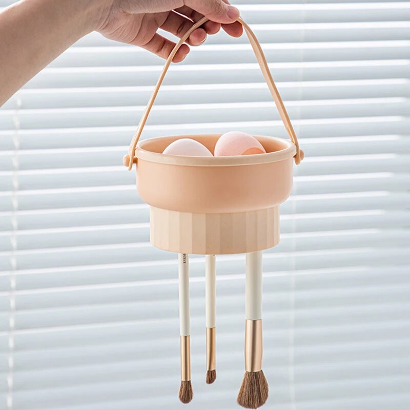 منظم فرش مكياج