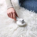 فرشاة تسريح و تنظيف و فك تشابك شعر القطط و الكلاب ذاتية التنظيف من البلاستيك