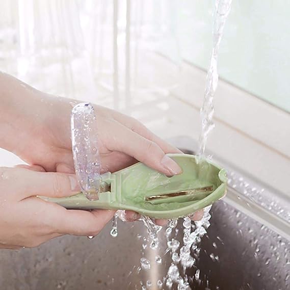 مبشرة لتنظيف وازالة قشر السمك مع مقبض وغطاء لسهولة التنظيف