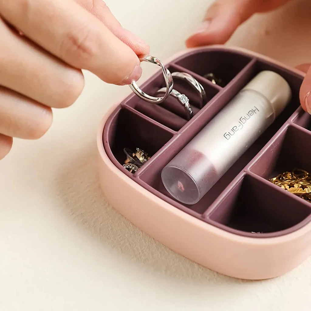 علبة تنظيم الخواتم و الاكسسوارات محمولة مقسمه 7 خانات بمرآة لشنط اليد و السفر