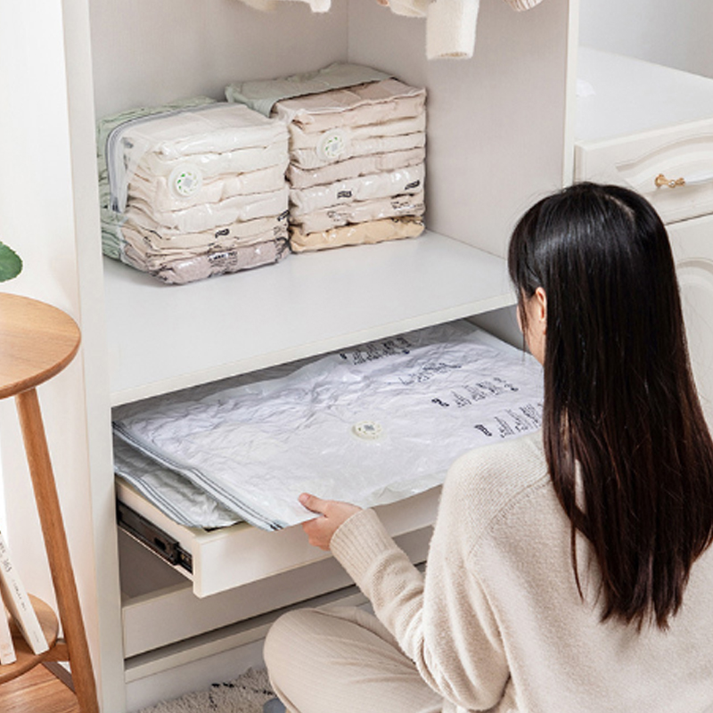 كيس فاكيوم معطر لتخزين الملابس والمفروشات وتوفير المساحة  محكم الغلق مقاس 60*80