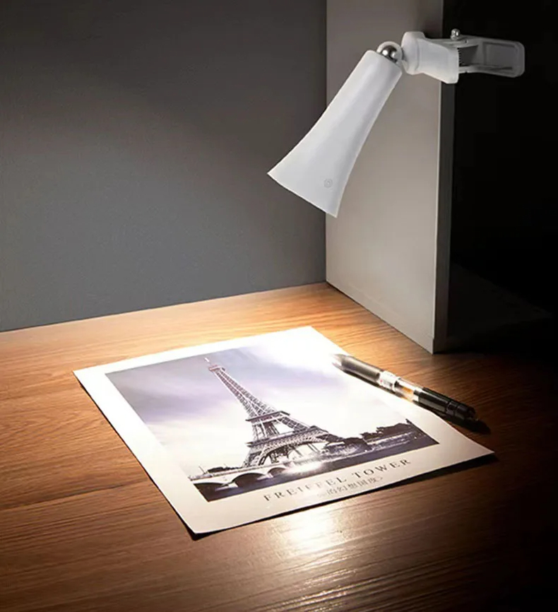 اباجورة مكتب تاتش 4 في 1 مع اضاءة بيضاء قابل للشحن