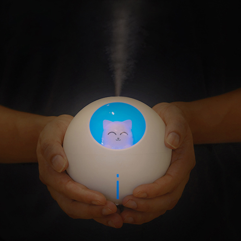 فواحة مضيئة علي شكل قطة بخزان 220 ملي لتعطير المنزل