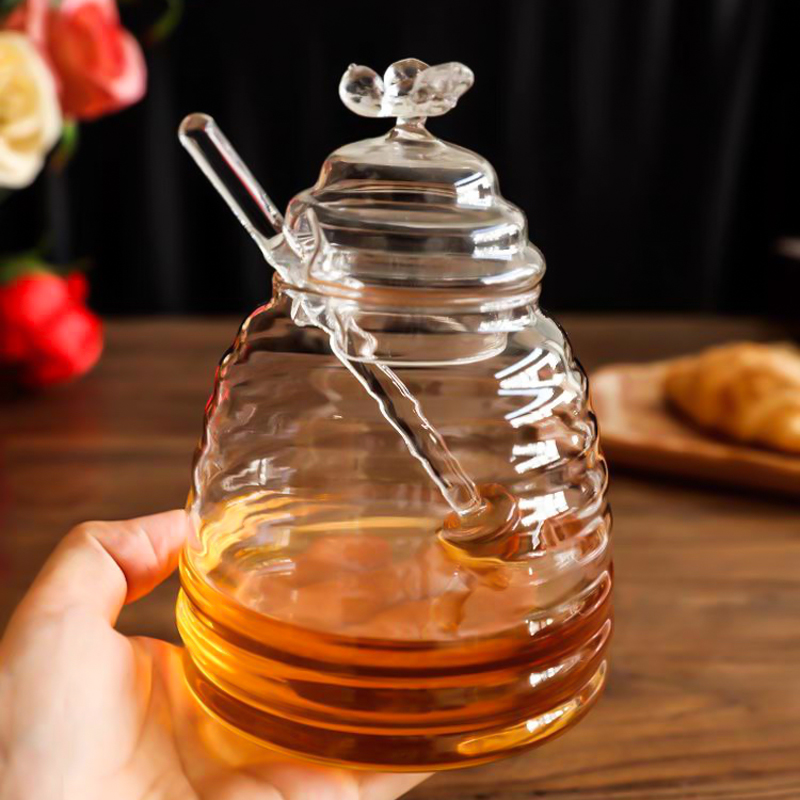 برطمان عسل زجاج مع معلقة وغطاء شكل نحلة 450 مللي