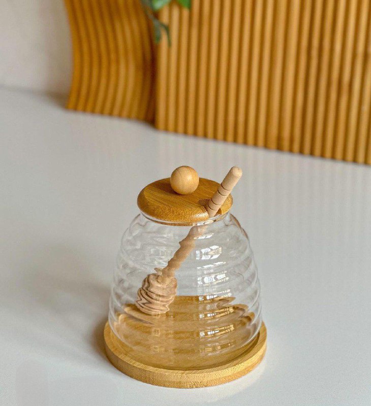 برطمان زجاج للعسل مع غطاء و معلقة خشب شكل خلية نحل 250 مللي