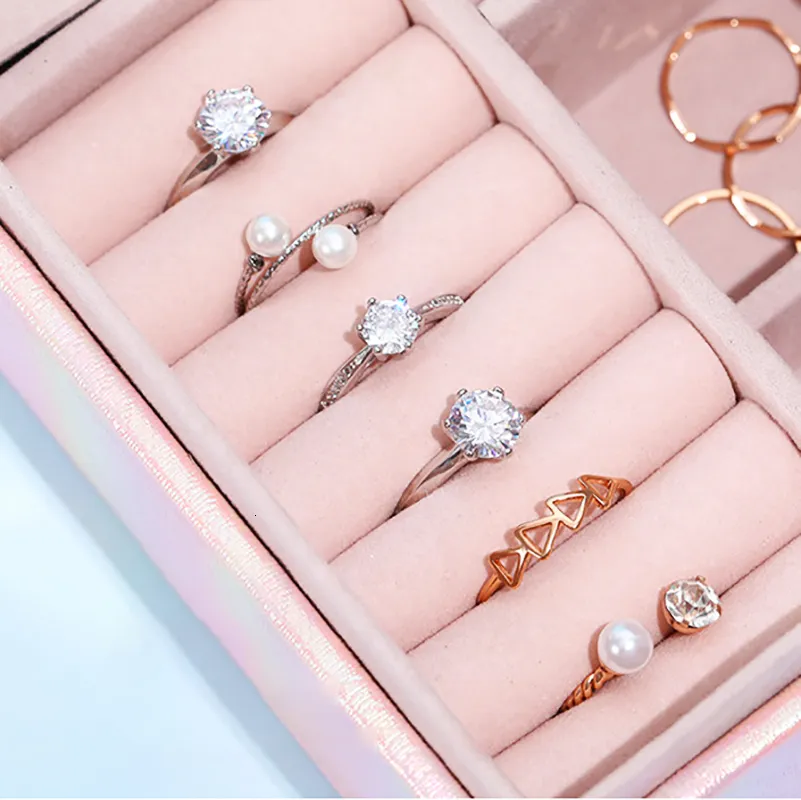 صندوق جلد بمرآة لتنظيم الإكسسوارات والمجوهرات بغطاء محكم الغلق