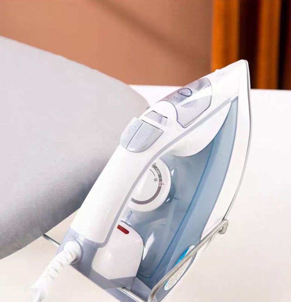 ترابيزة مكوة ميني بارجل قابلة للطي وجزء لحمل المكواه