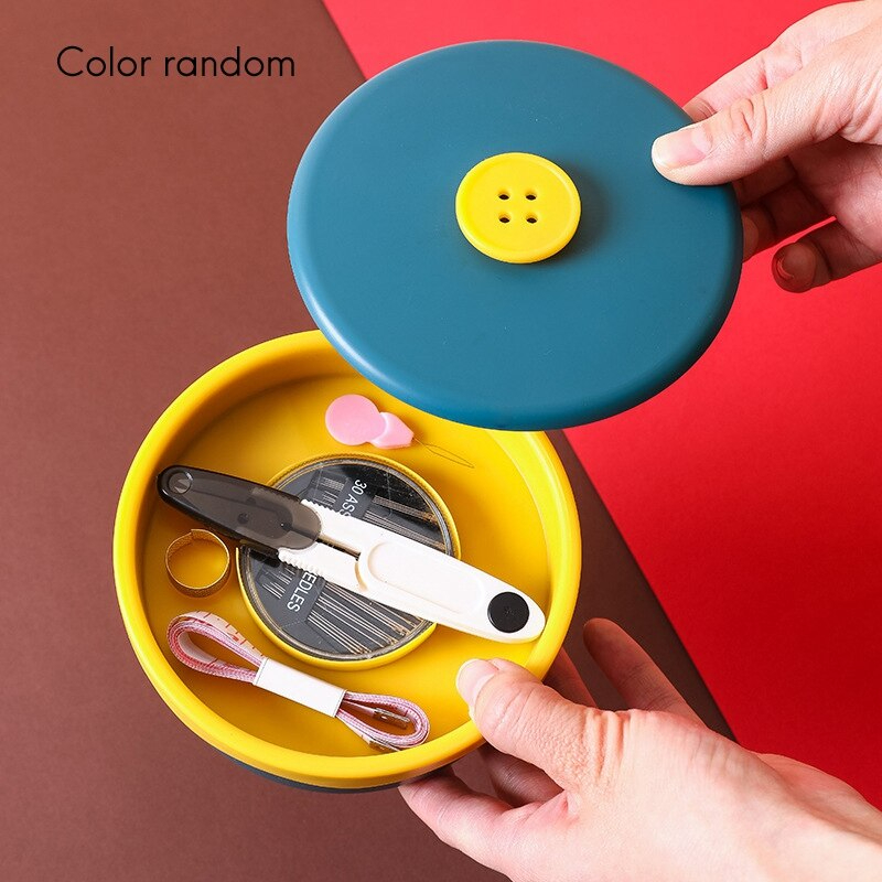 علبة لمستلزمات الخياطة منظمة تجمع الأبر والخيوط في مكان واحد