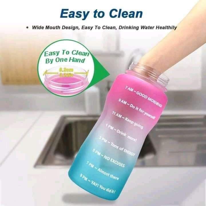 زجاجة مياه كبيرة 2 لتر المميزة للتحفيز على شرب الماء
