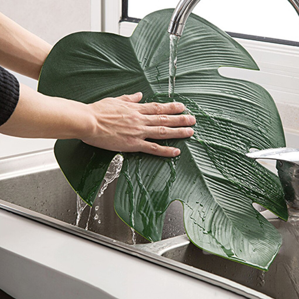 كوستر علي شكل ورقة شجر