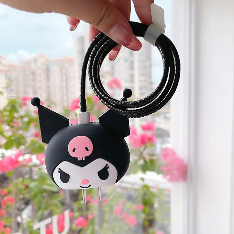 كفر حماية لشاحن وكابل وسلك الآيفون بتصميم كرتون كرومي _ قطعتين