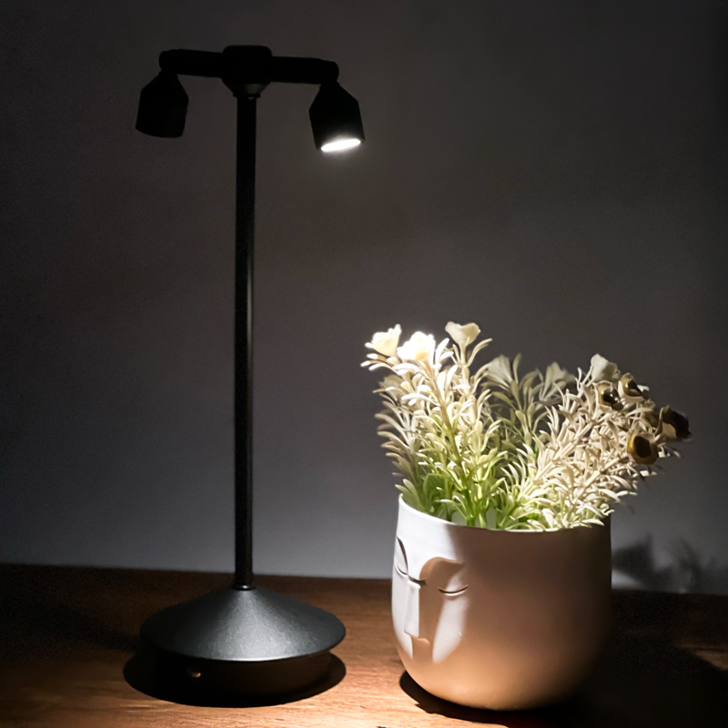 اباجورة مكتب تاتش ب2 رأس قابلة للدوران بيو اس بي للشحن