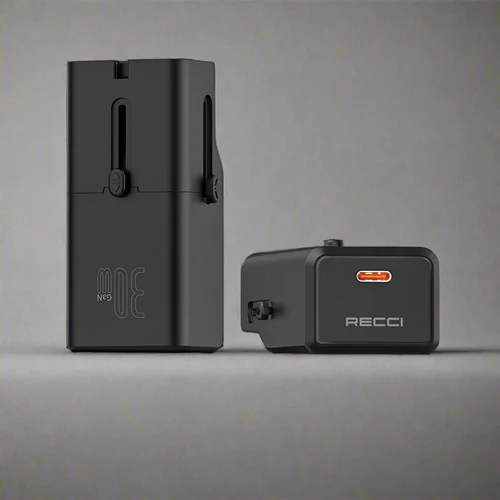 W 30 _ بحجم صغير ومساحة تخزين قابلة للطي Recci RCG-P07 شاحن