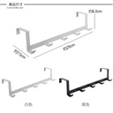 شماعة خلف الباب