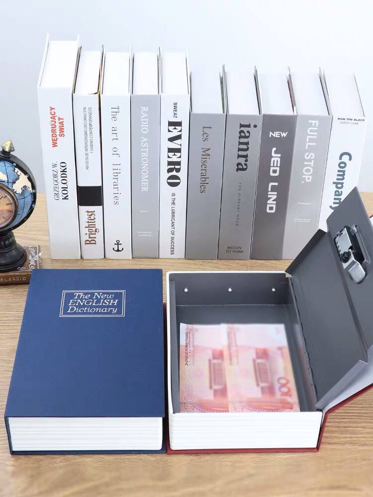 خزنة معدنية سرية على شكل كتاب حقيقي مع قفل حماية ارقام سرية لحفظ واخفاء النقود والمجوهرات