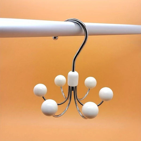 شماعة طرح وملابس