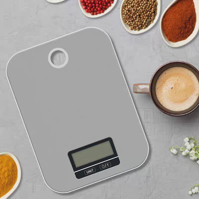 ميزان مطبخ ديجيتال بفتحة للتعليق لوزن 5 كيلو جرام
