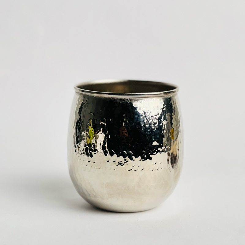 اصيص زرع بتصميم ديكوري مزخرف _ باللون الفضي