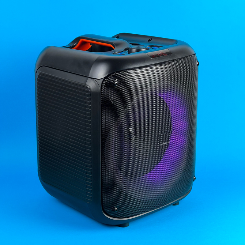 مكبر صوت بالوان ار جي بي لاسلكي يعمل بالبلوتوث مع ريموت كنترول  للتحكم عن بعد - بطارية 3600 مللي امبير