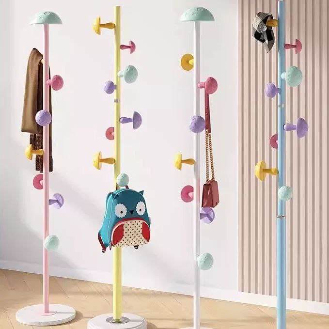 شماعة ملابس بتصميم مشروم لغرف نوم الأطفال