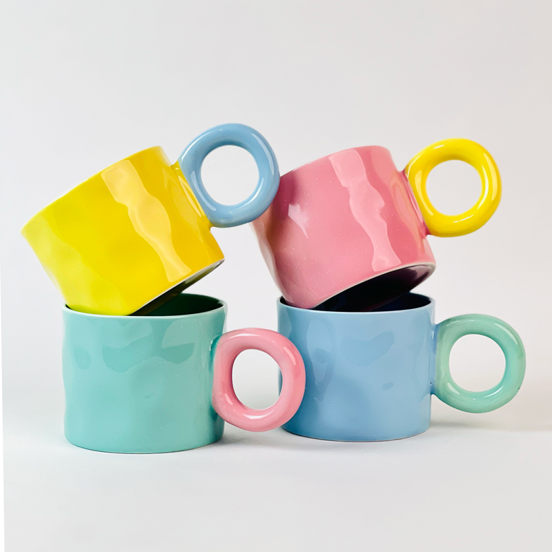 مج بورسلين بتصميم مموج ويد دائرية مناسب لشرب النسكافية والاتيه 350 ملي