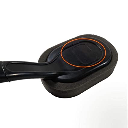 فرشاة أسفنجية لتنظيف أطارات السيارة بمقبض غير قايل للأنزلاق