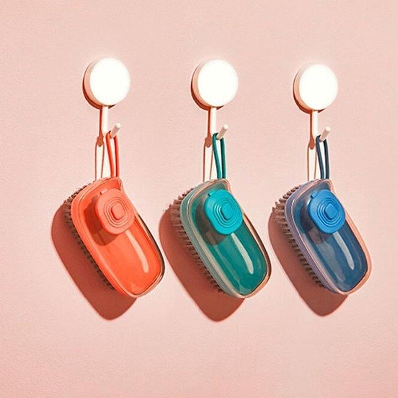 فرشة ملابس بخزان