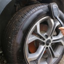 فرشة اسنفنجية لتنظيف اطارات السيارات بمقبض مريح لليد