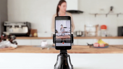 حامل موبايل روبوت ذكي متحرك يتتبع الحركة والوجوه والاشياء للتصوير تلقائياً كاميرا مان